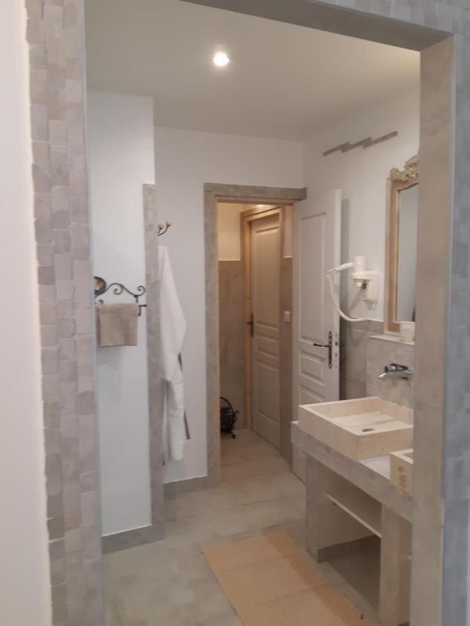 Villa La Licorne Piscine Privee, Jacuzzi, Massages, Tennis, Golf A 9Km Belcodene Exterior photo